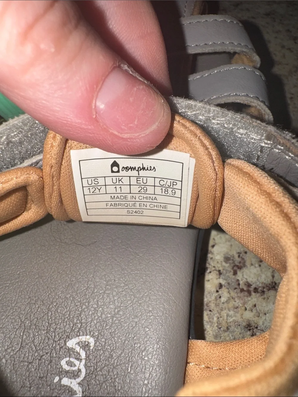 oomphies closed toe